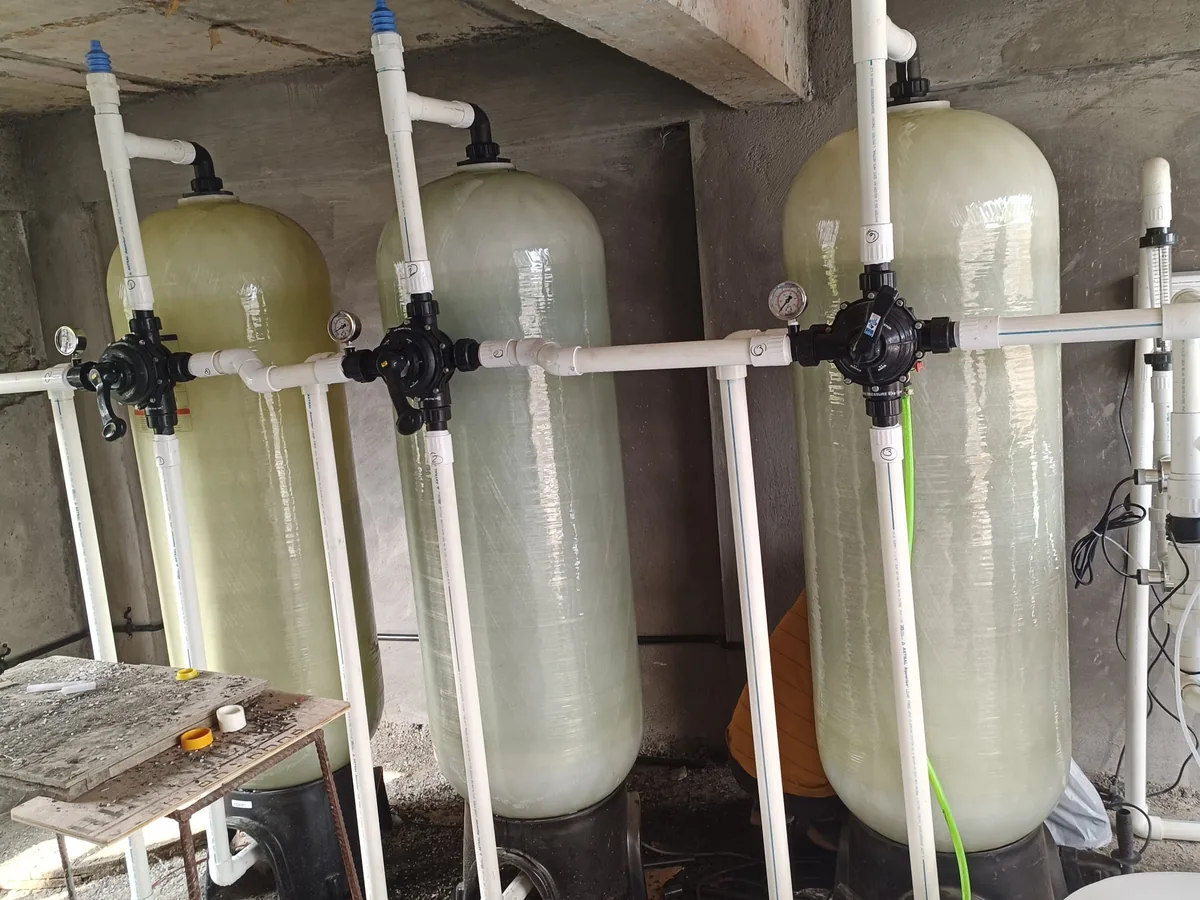 Hard Water vs Soft Water: When Do You Need a Water Softener?