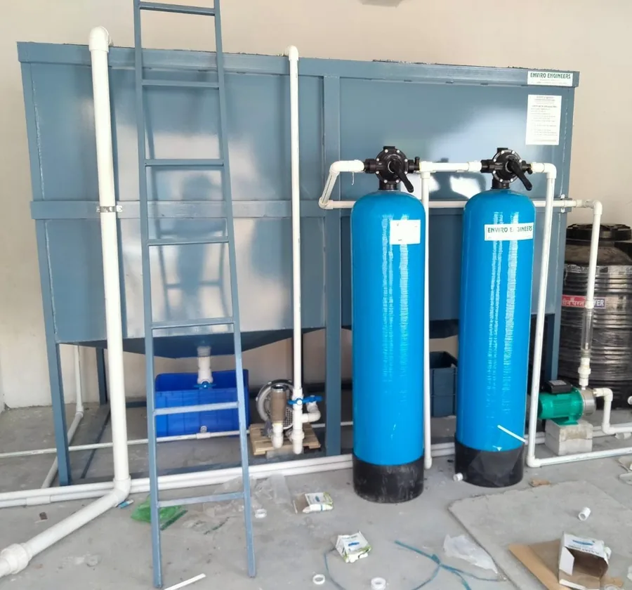 Wastewater treatment installation